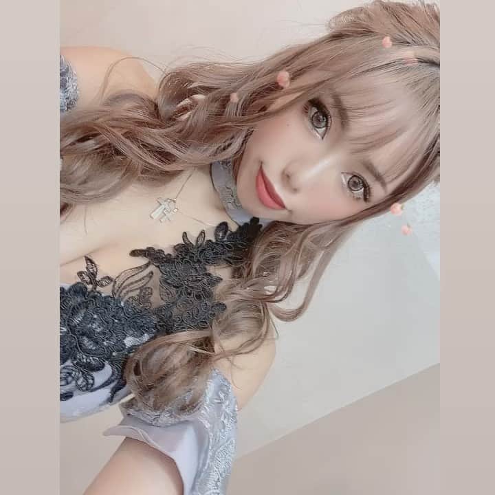 あゆかのインスタグラム：「今月終わりまであと３日💓 がんばるぞー🥺！！  .  .  .  .  .  #千葉キャバクラ#千葉富士見キャバ嬢#千葉富士見町キャバ嬢#千葉富士見キャバクラ#arドレス#ジュエルズドレス#オンラインキャバクラ#ファッション好きな人と繋がりたい#ヘアメイク#お家スタイル#息してる？#followｍe4 #follow4like#followtrain」