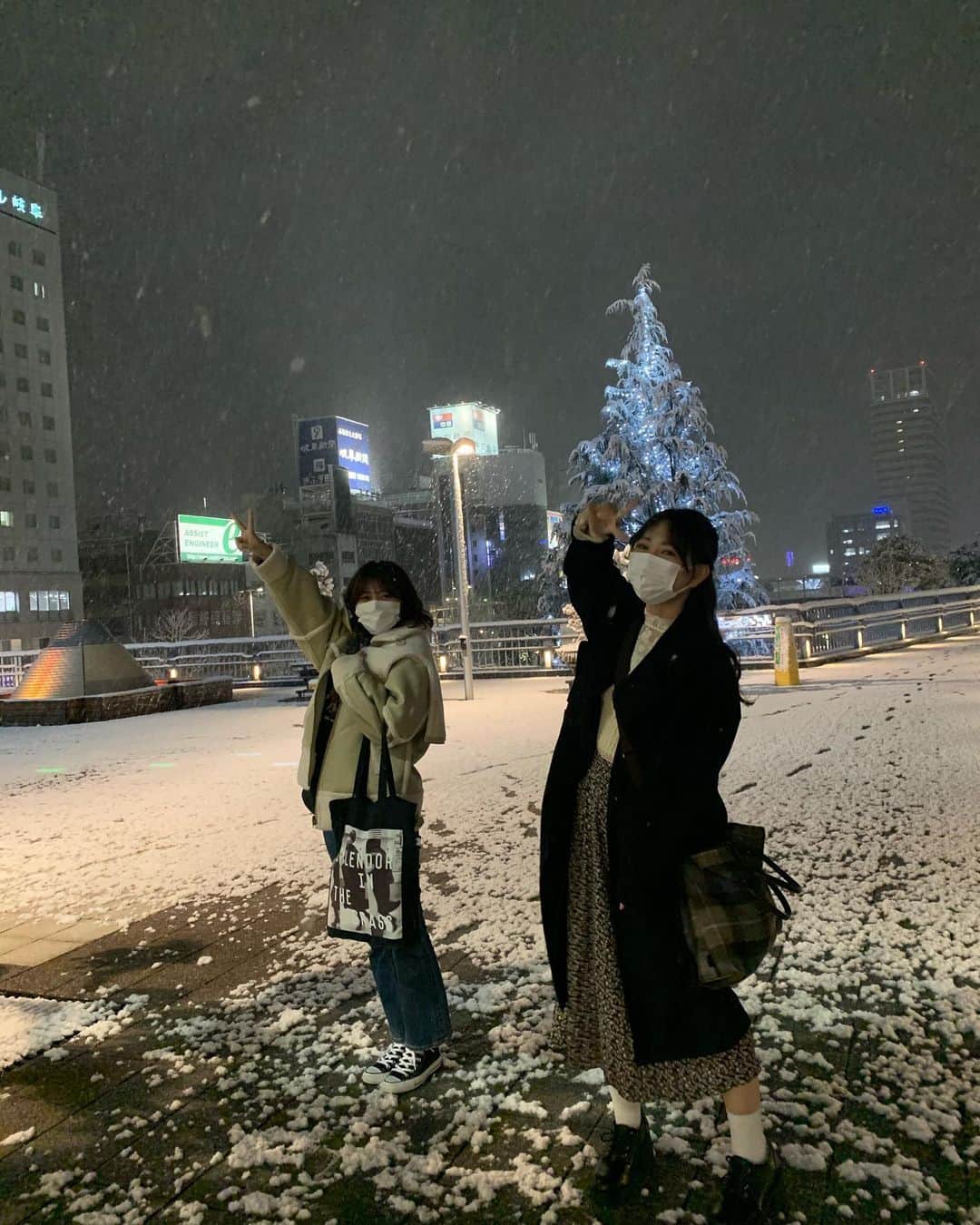 熊崎晴香さんのインスタグラム写真 - (熊崎晴香Instagram)「﻿ ⛄️⛄️⛄️﻿ ﻿ 雪だーーー❄️❄️❄️﻿ ﻿ ﻿ ﻿ ﻿」1月29日 22時00分 - kumakuma9810