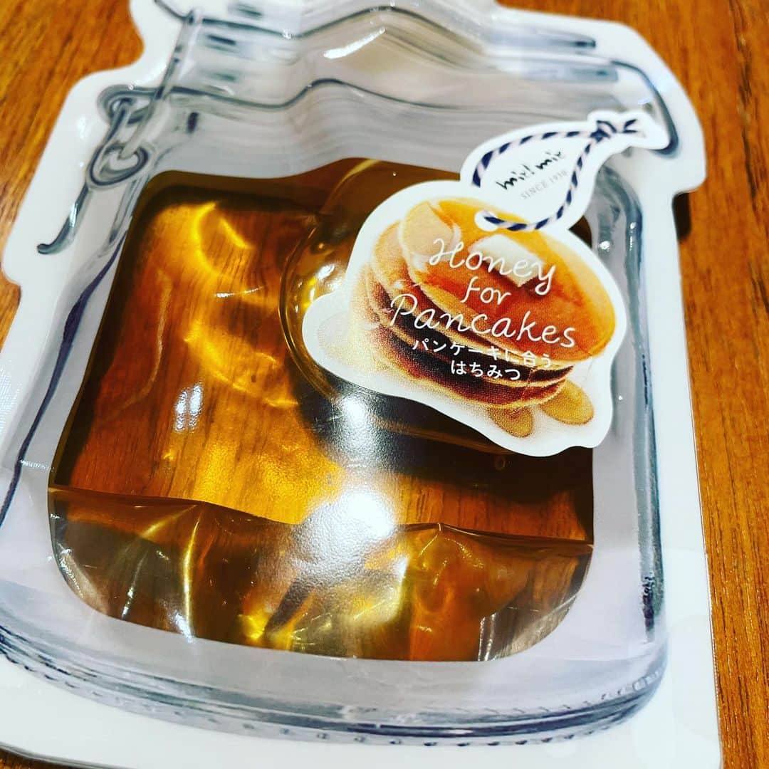 宮田麺児さんのインスタグラム写真 - (宮田麺児Instagram)「それぞれの蜂蜜。 こんなにも種類があるなんて！ ハニーハンターさん ありがとう  #蜂蜜 #ハチミツ #ハニーハンター#####」1月29日 22時14分 - miyatamenji