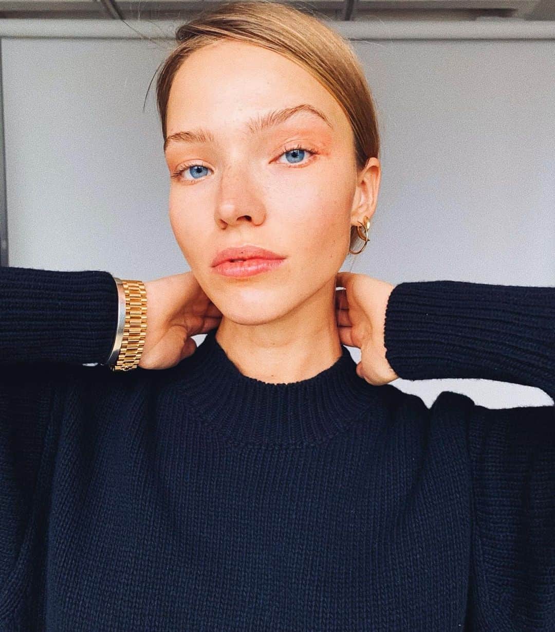 のインスタグラム：「FRIDAY」