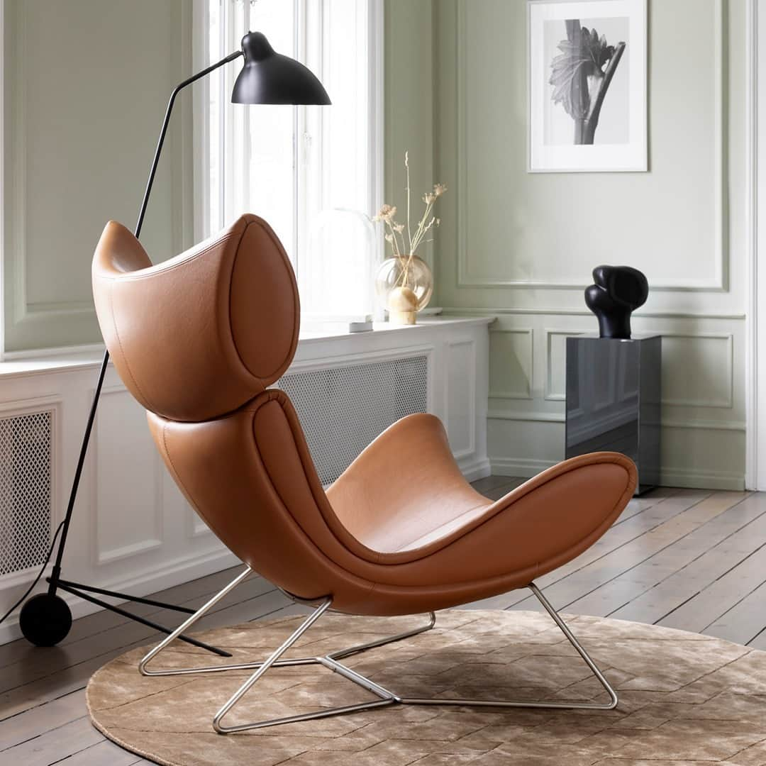 BoConceptさんのインスタグラム写真 - (BoConceptInstagram)「New Year. New Look. The right statement design can transform your space. Like the ever-original Imola chair by Henrik Pedersen.   Did you know?   Only a handful of master upholsters are qualified to make it.   Each Imola uses approximately 3.5 square metres of fabric or leather, and over 60 metres of thread.」1月29日 22時16分 - boconcept_official