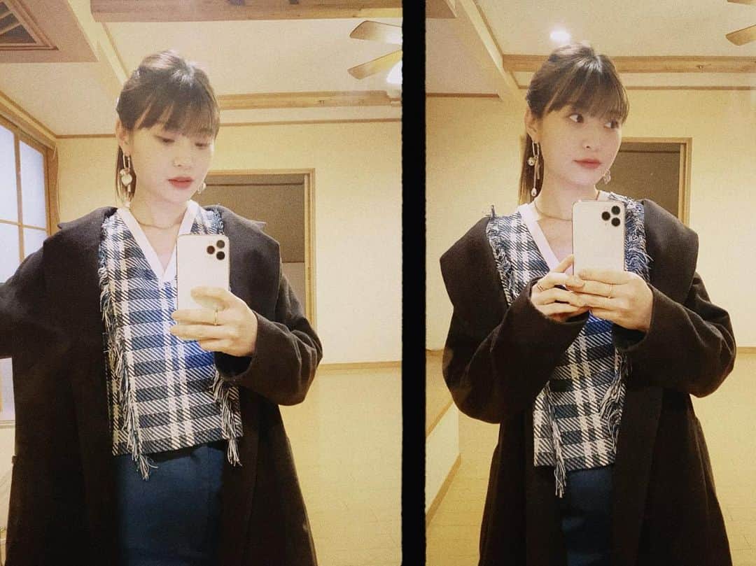 三橋栄香のインスタグラム：「珍しく上下ブルー💙💙 詳細はWEARに載せてます🔍」