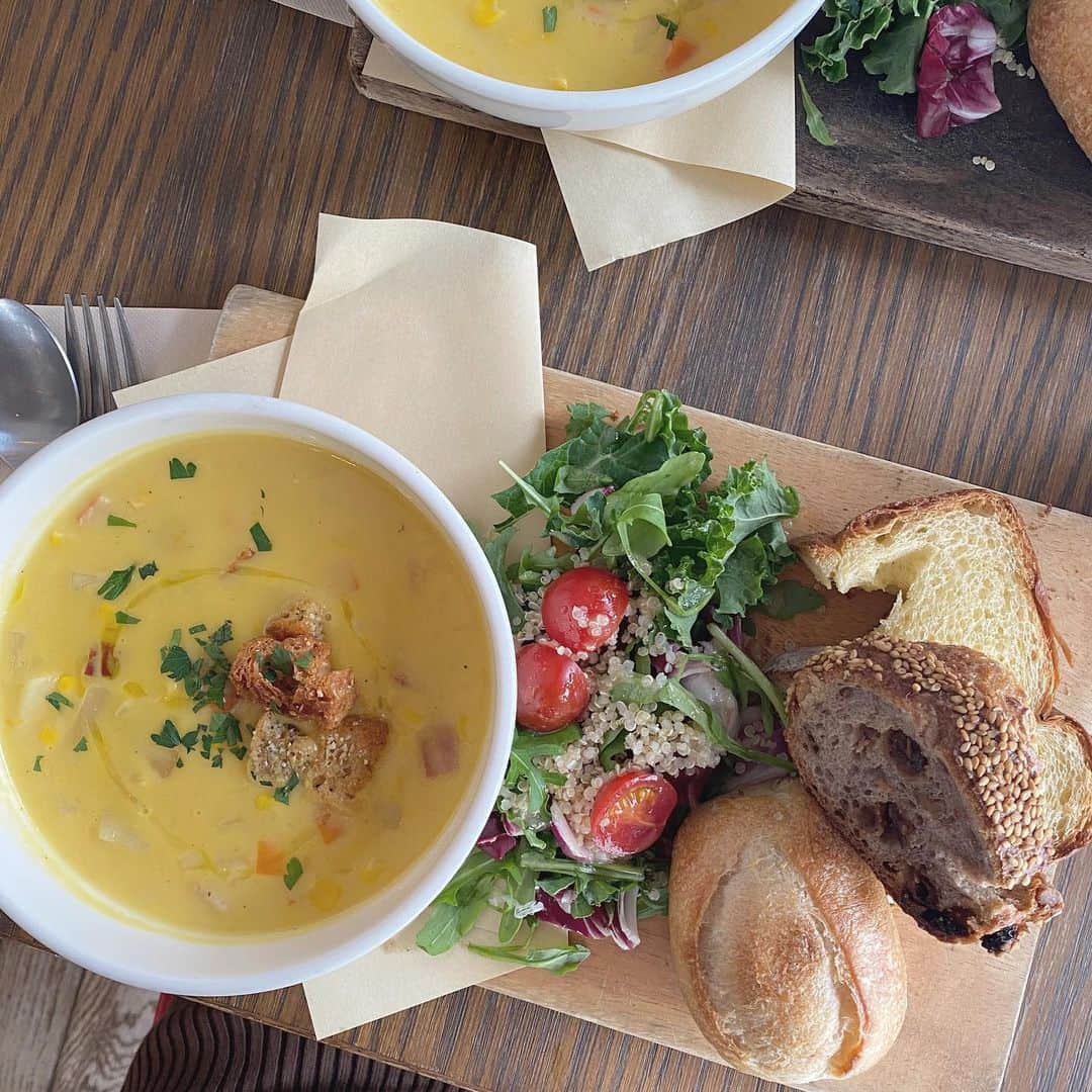 岡田美里のグルメインスタ