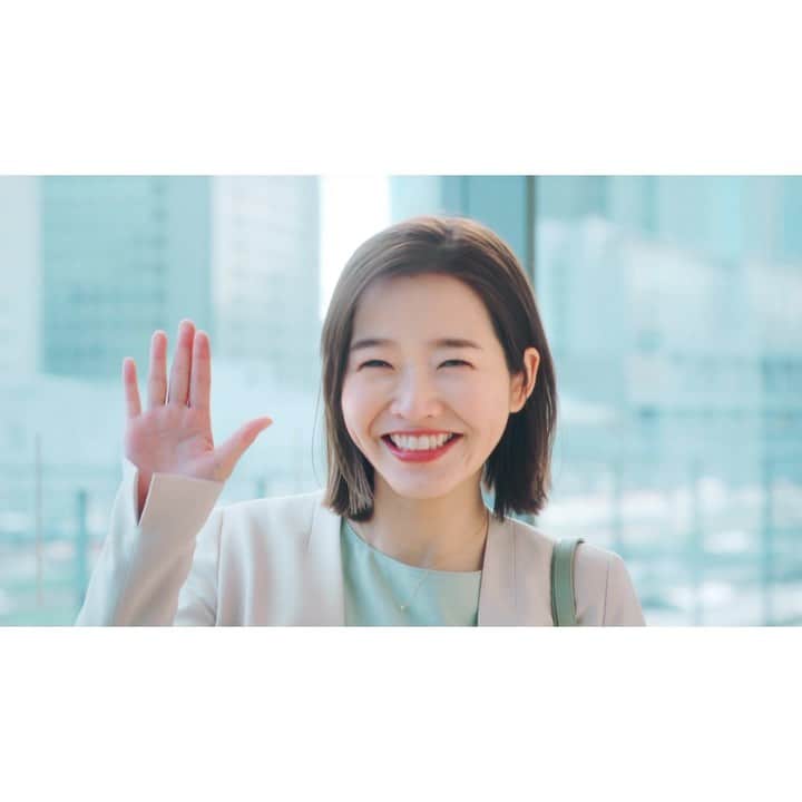 猪鼻ちひろのインスタグラム：「📺お知らせ📢 JR東日本のCM、立ち上がり篇に出演中です！ (一瞬です、見つけられるかなぁ〜)  TVCMを含むオール媒体で 1月27日(水)からOA開始したそうなので TVや駅で見かけた際には是非教えてください☺️  フリーランスになってからも、やりたいお仕事は全て全力でやらせていただけましたが、今となっては自分でも何者…？なわたしを、 発掘し起用してくださった監督やクライアントのみなさま、 スタッフや出演者のみなさま、ありがとうございました。 🎬 @yujishiota   30秒ver.：https://www.youtube.com/watch?v=MbXnTJLrc8s 15秒ver.：https://www.youtube.com/watch?v=yyqas9XEdJU   #お知らせ #JR東日本 #CM #ここまでの道のりがとっても面白くてわたしの中の大切な思い出になりました #やっと🤝」