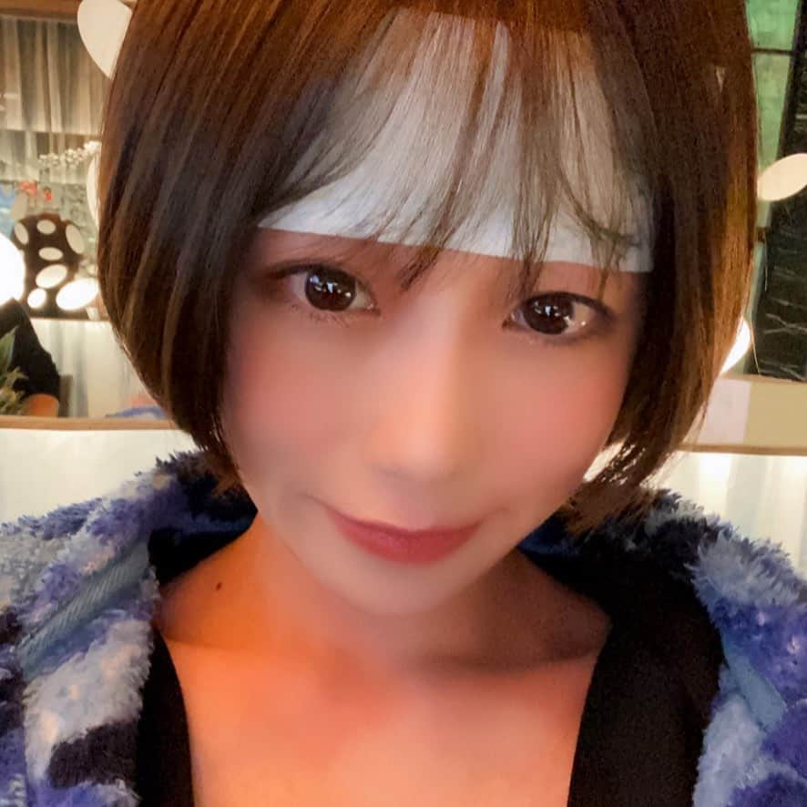 みなみゆずさんのインスタグラム写真 - (みなみゆずInstagram)「. #冷えピタ#最強説#酔っ払い 🥴❤︎ .」1月29日 22時37分 - minami_yuzuzu