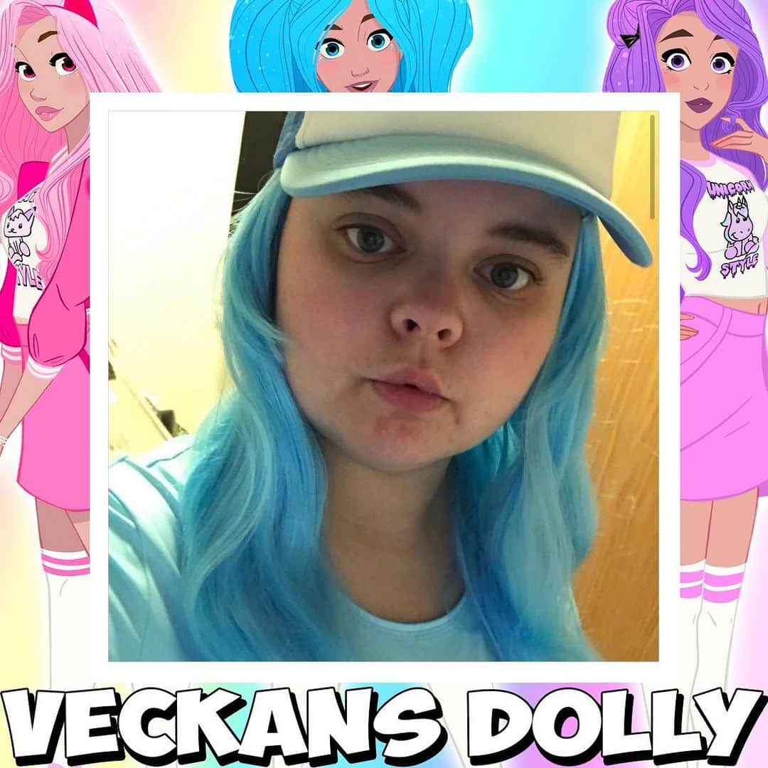 ドリー・スタイルさんのインスタグラム写真 - (ドリー・スタイルInstagram)「Veckans Dolly är: @noahcyrus_and_dollystyle Stort grattis! 🎉 Vill du också bli veckans Dolly? Lägg ut en bild på dig själv och tagga #dollycolorfriday, ni kan uppdatera hela veckan. Vi kollar igenom alla bilder, varje vecka. PUSS & lycka till! 💗💙💜 Man behöver inte ha peruk eller Dolly Style kläder för att vara med •  [ Do you want to be the next ”Dolly of the week”? Just post a picture of you and hashtagg #dollycolorfriday, good luck! ] 💗💙💜 #dollystyle #weloveyou」1月30日 4時27分 - dollystyle