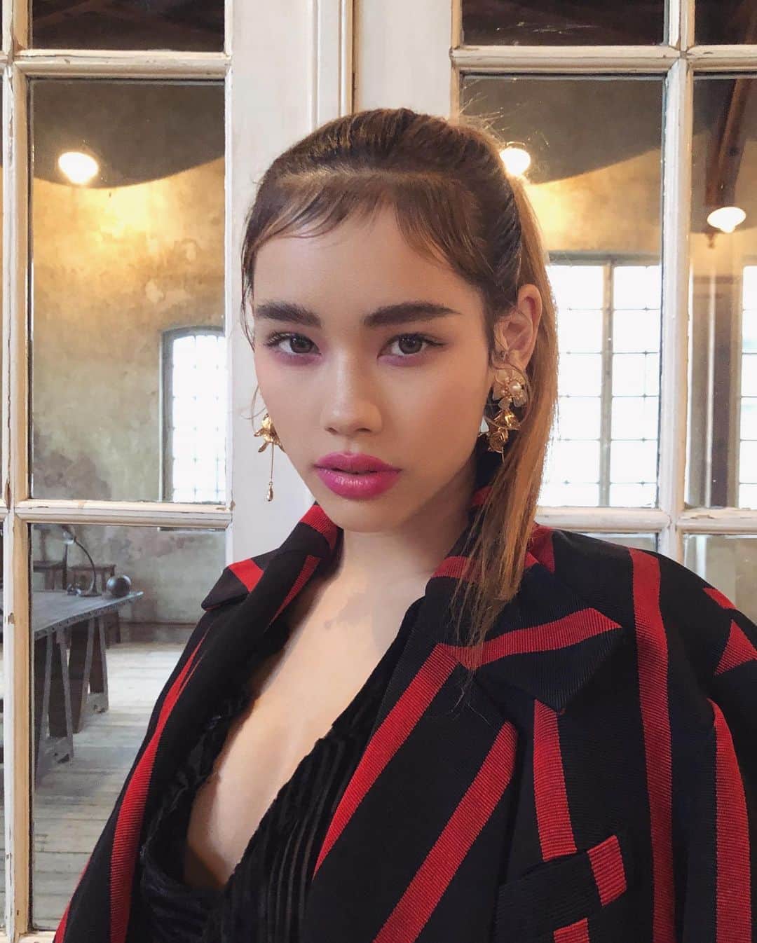のインスタグラム：「🐛brows」