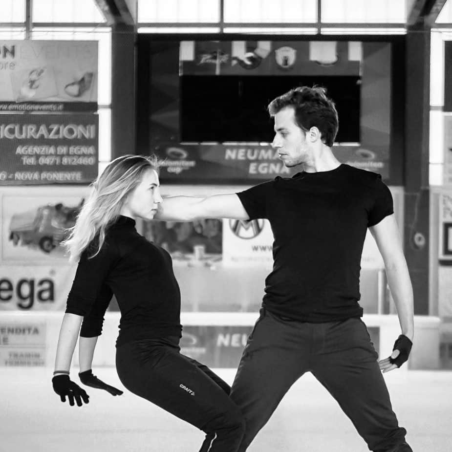 ルイ・トーロンのインスタグラム：「One more week of practices before nationals 🇫🇷. #patinage #patinageartistique  #patinagemagazine #figureskating #iceskating #фигурноекатание #フィギュアスケート #isu #ffsg #patinajeartístico」