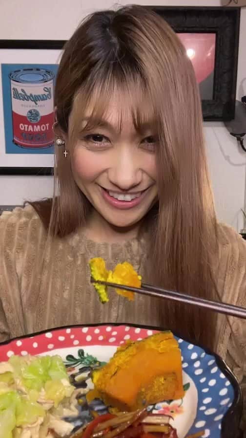片桐舞子のインスタグラム：「公開もぐもぐタイム 恥ずかしいからすぐ消すよ🙈」