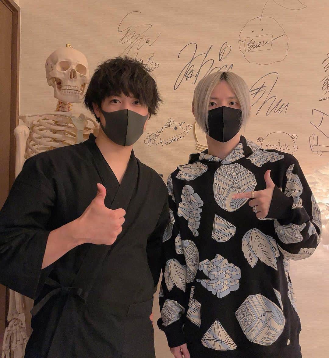 のインスタグラム：「整体のおかげで どんどん繋がっていき、 昔から好きなアーティストにまで。 @banvox  . この技術に一生感謝していく。 . #整体Filament」