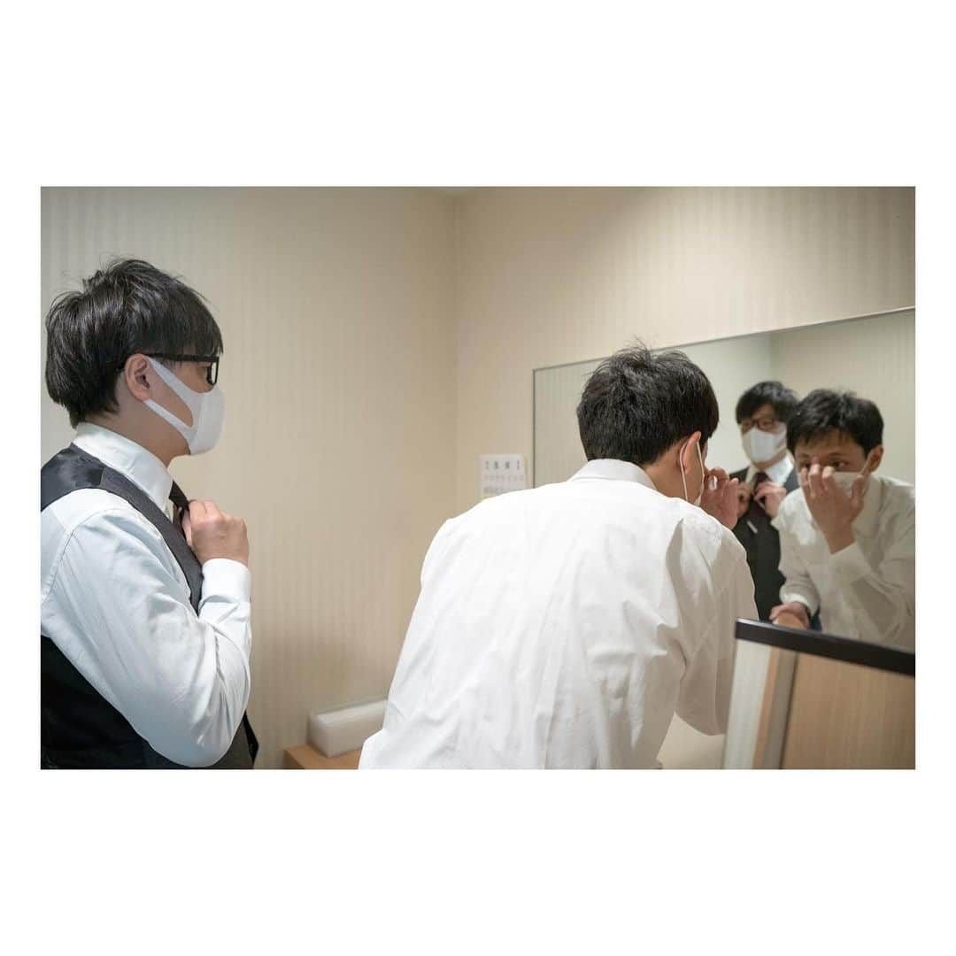 囲碁将棋さんのインスタグラム写真 - (囲碁将棋Instagram)「1/29 「株主総会」本番前  #囲碁将棋 #文田大介 #根建太一 #株主総会 #大宮セブン #トークライブ #相方」1月30日 0時10分 - igo.sho