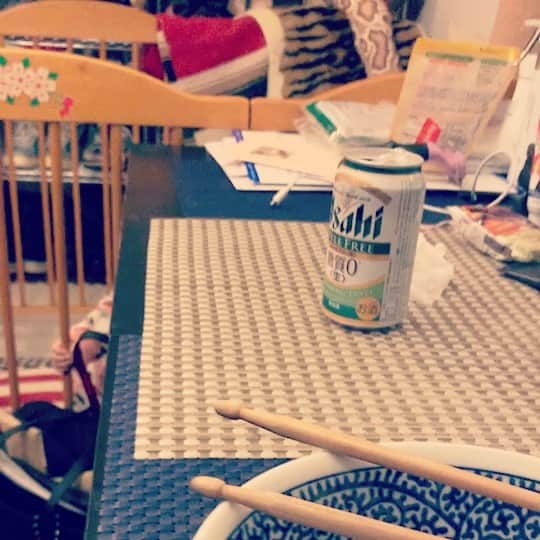 のインスタグラム：「隠れる事を覚えた♡ そしてひょっこりと出てくるのである。 #生後7ヶ月 #7months #babygirl」