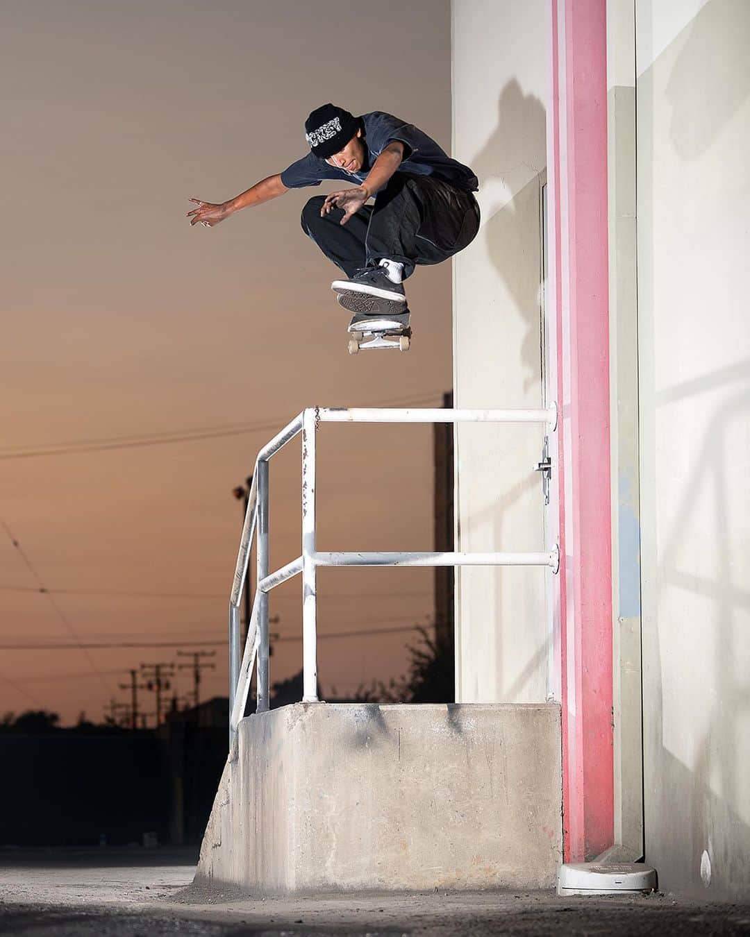 converseのインスタグラム：「Just dropped: the two year anniversary pack of the Louie Lopez Pro, designed by CONS team rider @louielopez. ⁣  ⁣ “Having my name on a shoe has been a dream come true—I can’t believe it’s already been two years.”⁣  ⁣ Louie’s latest collection, featuring an elevated, premium black and white leather for a stylish look and feel, is available now on Converse.com. 📸: @rube_」