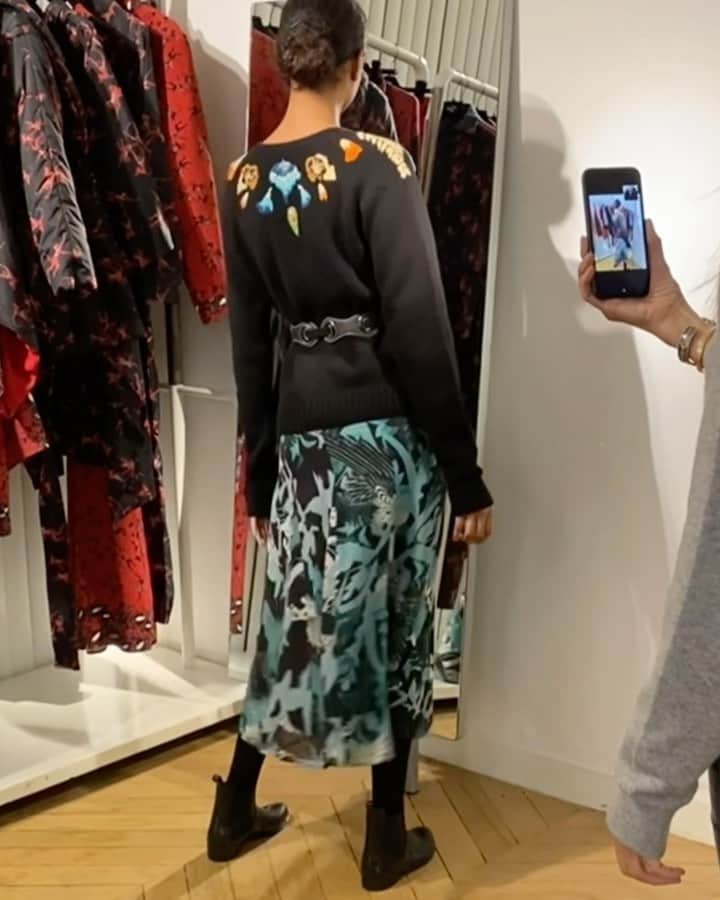 のインスタグラム：「Another zoom appointment between Brooklyn ,NY and the Michel Klein Paris showroom for mimi Liberté prefall collection #michelklein #mimiliberté #prefall #pf2021 #pfw #zoom #virtualshowroom」