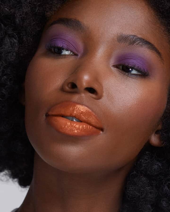 Smashboxのインスタグラム：「Pretty in p̶̶i̶̶n̶̶k̶ purple 🔮 Pack on pigmented, primer infused cream shadow with a single flick of the finger 💜」