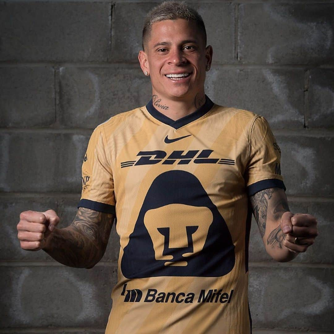 フアン・マヌエル・イトゥルベのインスタグラム：「Tercer kit 🔥 @pumasmx」