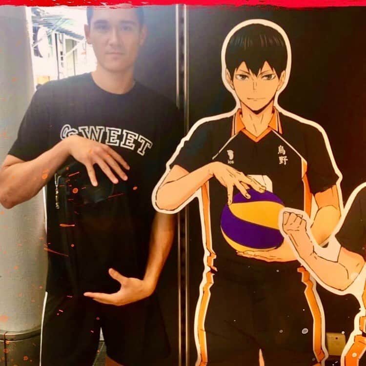 USA Volleyballさんのインスタグラム写真 - (USA VolleyballInstagram)「Where you at #Haikyuu fans?! 😁  FIVB #ROSTER100 PRESENTS: @mchristenson5! Just when you think you’ve seen it all, Micah proves you wrong!  Read the full story about Micah’s volleyball journey, 🔗 in bio! 📷 @erikshoji」1月30日 1時54分 - usavolleyball