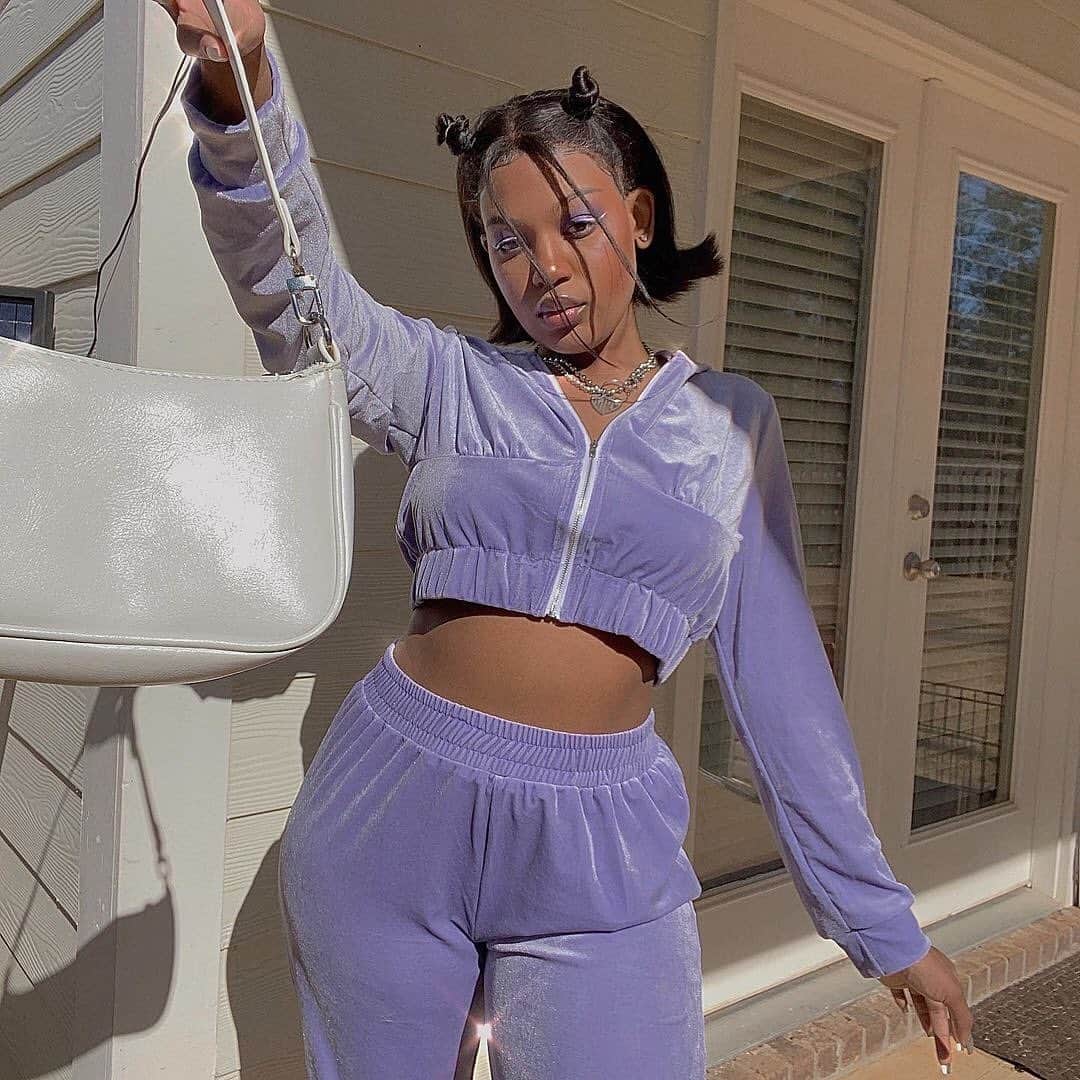 SHEINのインスタグラム：「Have a lil lilac moment 💜  @kkebony  Shop Item #: 1615005, 1533427  #SHEINgals #SHEINstyle #SHEINSS21 #outfitinspiration」
