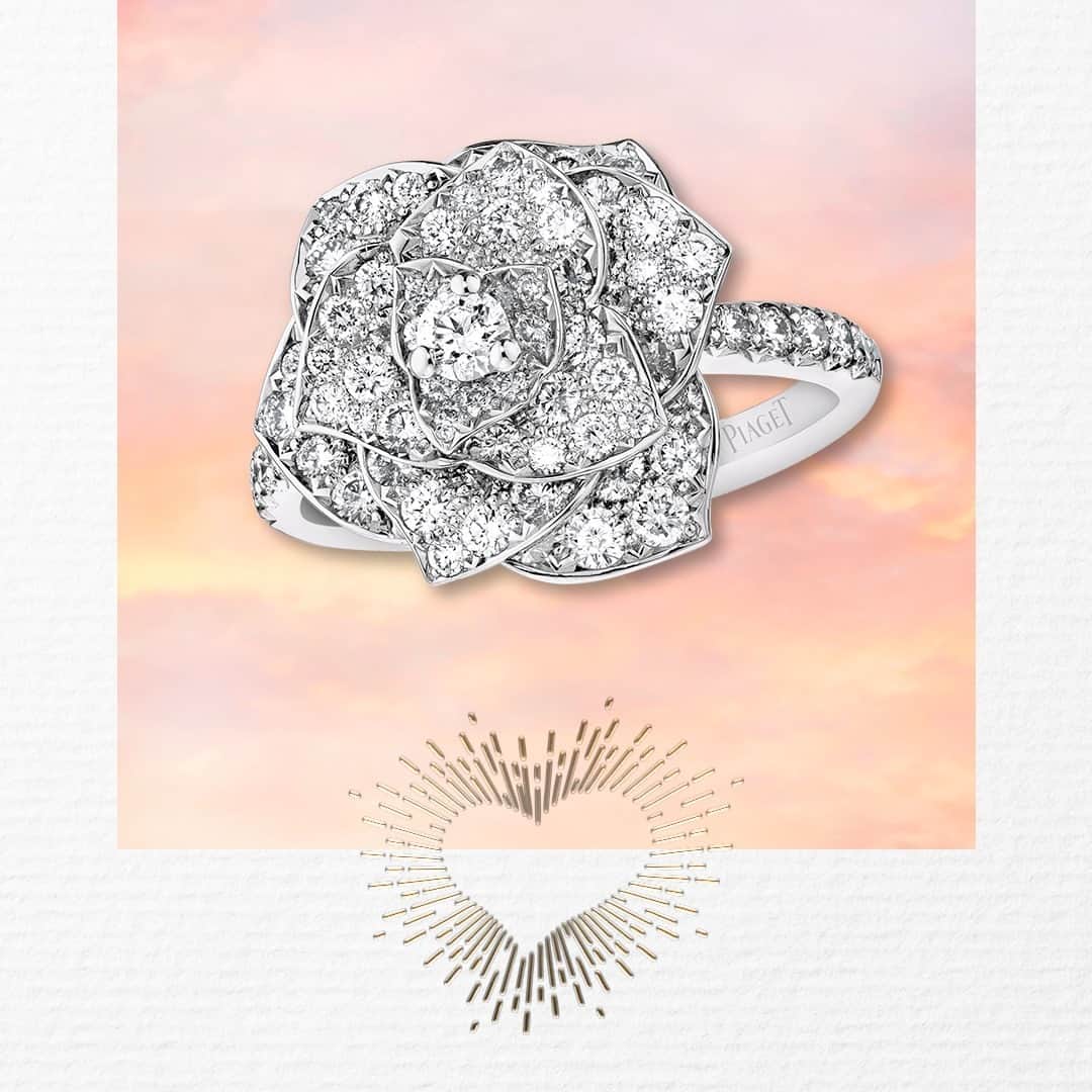 のインスタグラム：「Love is like a 𝒇𝒍𝒐𝒘𝒆𝒓, at first a bud, and then in full 𝒃𝒍𝒐𝒐𝒎. Discover this #PiagetRose white gold and diamond ring, a creation inspired by romance and a 𝒓𝒆𝒎𝒊𝒏𝒅𝒆𝒓 of a love that blossoms forever. - #Piaget #PiagetInLove #ValentinesDay2021 #WhiteGoldRing #DiamondRing #ExtraordinaryLove #PiagetValentinesDay」