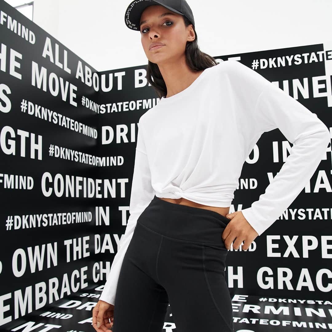 DKNYのインスタグラム：「All about balance: for working out, or hardly working. Explore #DKNY Sport on DKNY.com. #DKNYSTATEOFMIND」
