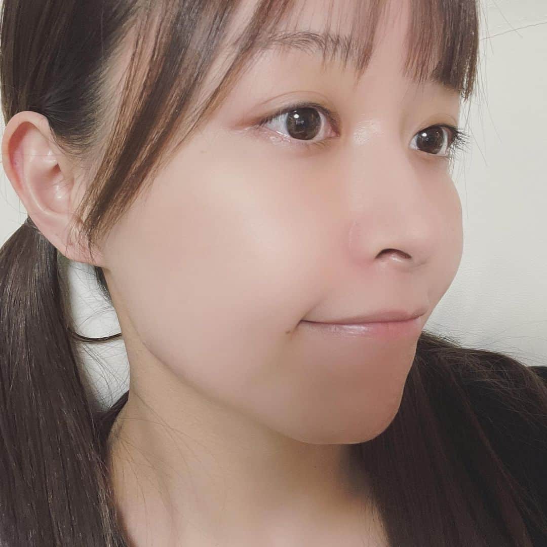 歩乃華（ほのらん）のインスタグラム：「もう５個以上使ってる安定のDUO💚笑 相変わらず肌の調子いいです！ 既に使ってる人コメント下さい🥺💓 トップのアーカイブに詳しく載ってます🥰 そこから買ったらお店より安く買えます😍 定期購入っていっても 毎月の設定を ３ヶ月に一回に変えれたりできる🥰 歩乃華は敏感肌用の緑💚がお気に入りやけど 飽きたら他の種類にも変更できます🥰 #PR やけどちゃんと自分で買ってる🥰」