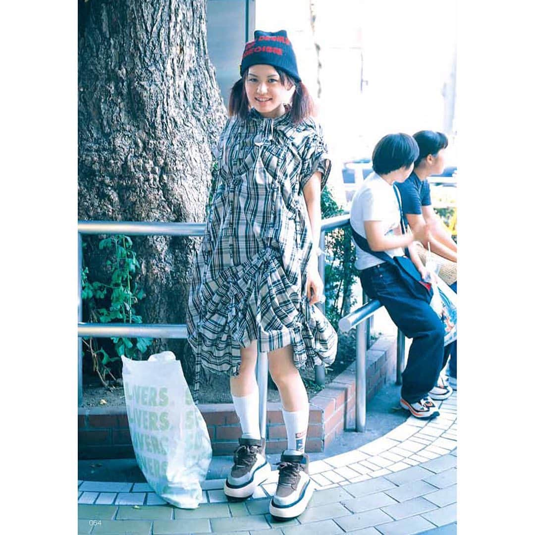 FRUiTSさんのインスタグラム写真 - (FRUiTSInstagram)「The “FRUiTS Yearbook Volume 1 - Print Edition” is now available on the English website! ﻿ ﻿ In 2013, Shoichi Aoki dived into the FRUiTS photo archive and picked out his all-time favorite shots throughout the magazine’s run. ﻿ ﻿ The “FRUiTS Yearbook Volume 1” covers the magazine’s first year and includes the most moving, memorable and iconic shots that helped birth of a global fashion revolution.﻿ ﻿ Available in both print and digital editions. ﻿ ﻿ street-eo.com﻿ ﻿ International shop﻿ ↓↓↓↓﻿ https://tokyofruits.com/﻿ ﻿ Japanese shop﻿ ↓↓↓↓﻿ https://fruitsshop.theshop.jp/﻿ ﻿ ﻿ ﻿ ﻿ #FRUiTS #フルーツ #fruitsattwentyone #shoichiaoki #fruitsmag #fashionarchive #90sfashion #streetware #streetfashion #streetstyle #vintage #fashionblogger #japanesestreetfashion #harajukufashion #tokyofashion #harajukustyle #diyfashion #lovefashion #nofilter #picoftheday #kawaiiculture #kawaii #cute #fashion #style #fashionphotography #instafashion #harajuku #tokyo #japan」1月30日 12時30分 - fruitsmag