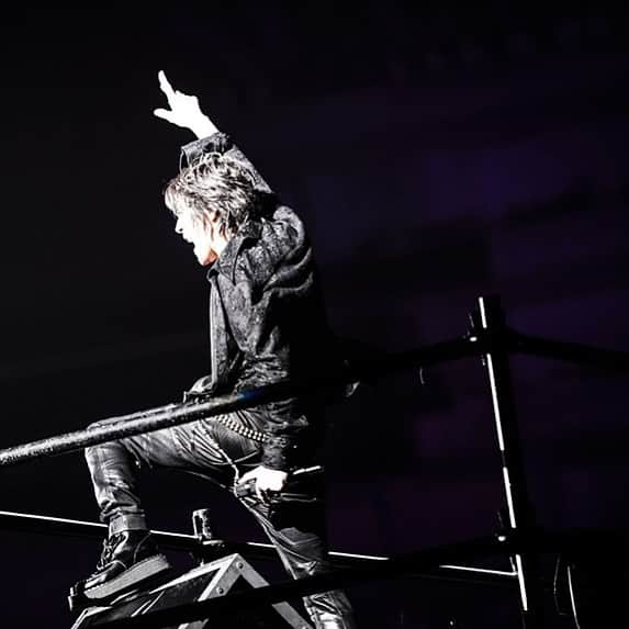 氷室京介のインスタグラム：「ついに2月20日にリリース!! 2010年から2016年までの活動を追ったドキュメンタリー。激動に映る時代の中に確固たる氷室京介の矜恃が浮かび上がるリアルな記録「DOCUMENT OF KYOSUKE HIMURO “POSTSCRIPT”」。」