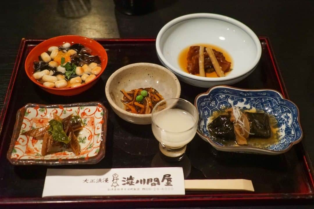 MagicalTripさんのインスタグラム写真 - (MagicalTripInstagram)「Hello! This is MagicalTrip @magicaltripcom. Are you missing trips to Japan? Hopefully, sooner or later we will get to meet again! We are offering an ALL-NEW foodie tour in Aizuwakamatsu, Fukushima.  First photo: Aizuwakamatsu is a foodie lovers haven for local cuisine. Being a former castle town, it has been a treasure trove of various foods.  Second: You will get to sample some of Fukushimas' best food and drinks.   Third: Plenty of establishments are made in former households from the Taisho period. These places are modern, but with a hint of the good old classic-ness of Japan.  Thats it for our Fukushima tours, stay tuned for more announcements about upcoming Japan tours on our Instagram!  If you’re interested, please check out via our bio! @magicaltripcom  #magicaltrip #magicaltripcom #magicaltripjapan #fukushima #fukushimafood #fukushimatravel #fukushimalocal #discoverfukushima #aizuwakamatsu #fukushimafoodguide #tokyotrip #tokyotravel #tokyotour #tokyotours #tokyolocal #discovertokyo #tokyojapan #tokyofoodie #tokyofoodies #tokyofoodporn #tokyofoodguide #tokyofoodtour #tokyofoodtrip #tokyofoodblogger #tokyofooddrinktour #tokyofoodfile #hotsprings #tokyofoodtour #japanfood #japanfoodie」1月30日 13時00分 - magicaltripcom