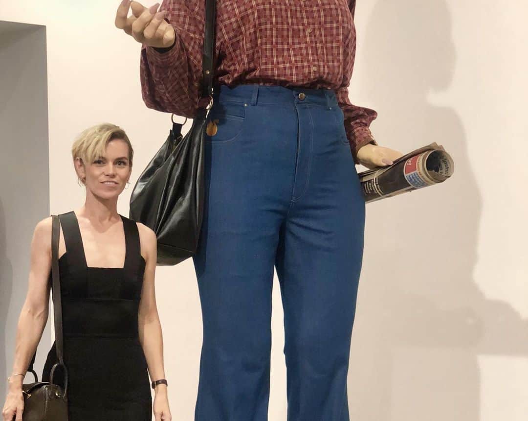 アレックス・プラガーのインスタグラム：「Caption this from opening night of Play the Wind 😂」