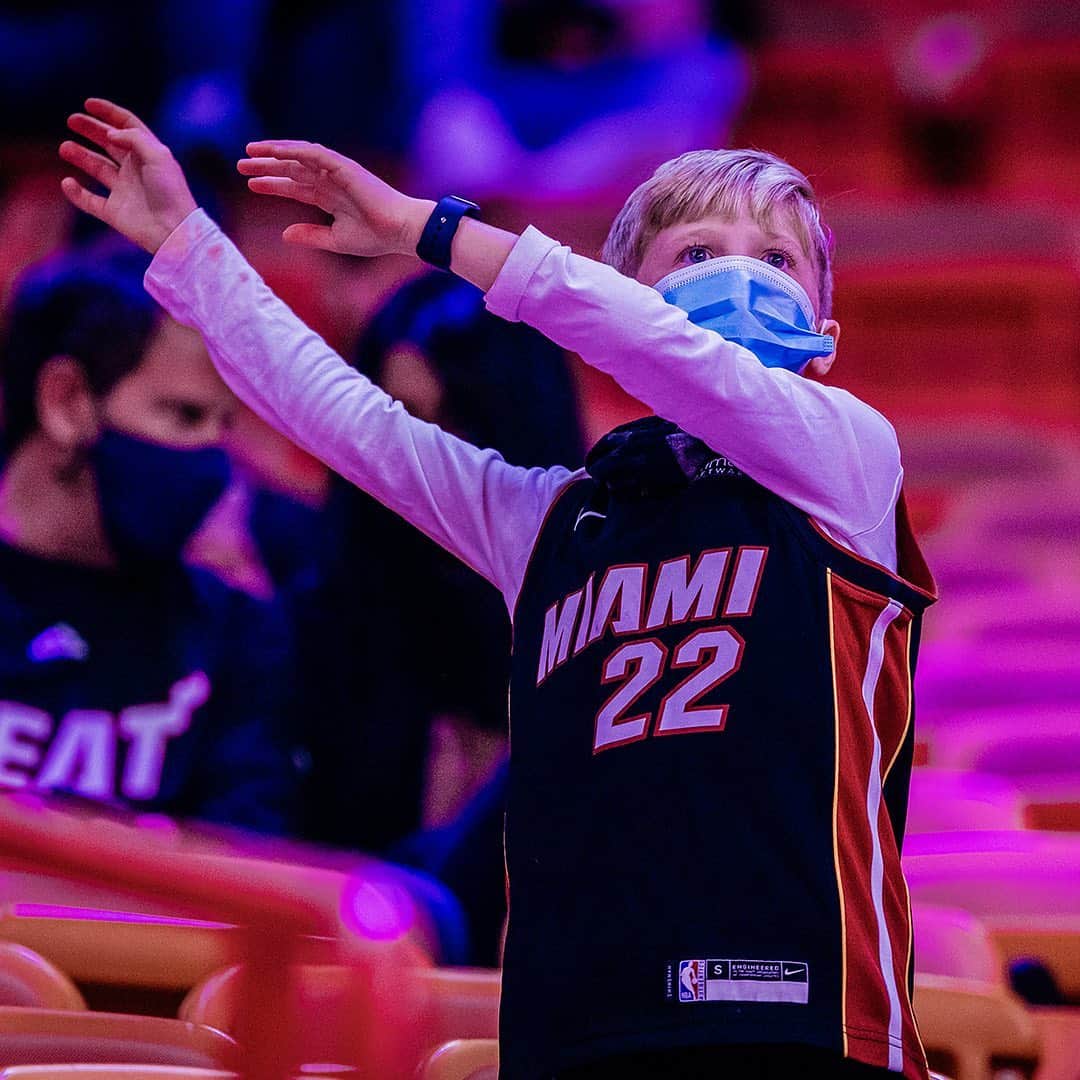 Miami HEATさんのインスタグラム写真 - (Miami HEATInstagram)「It was good to have you back safely in our house Thursday night #HEATNation! Best fans in the NBA 👏」1月30日 4時34分 - miamiheat