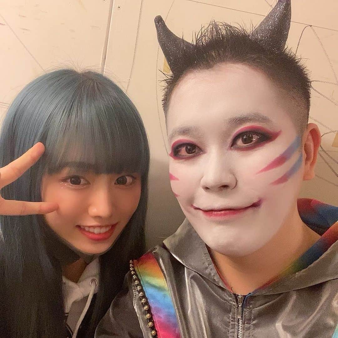 たっしーのインスタグラム：「ぁぃぁぃちゃん鬼可愛かった🦋 ＊ #モノクローン #虹色担当 #たっしー #アイドル」