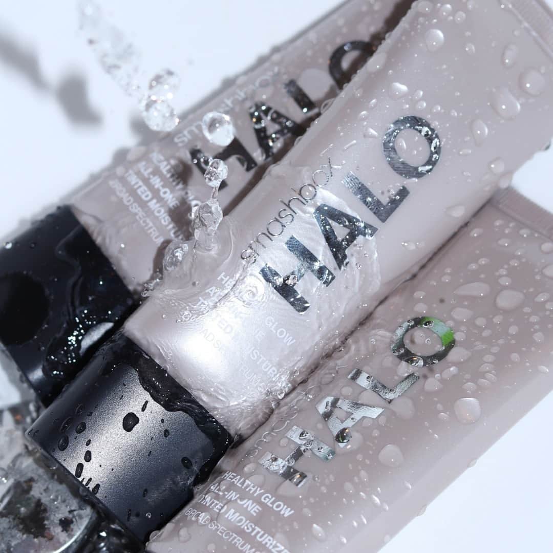 Smashboxのインスタグラム：「Dive into 24 hour hydration with the help of hyaluronic acid 💦⠀⠀⠀⠀⠀⠀⠀⠀⠀ Get it now @sephora」