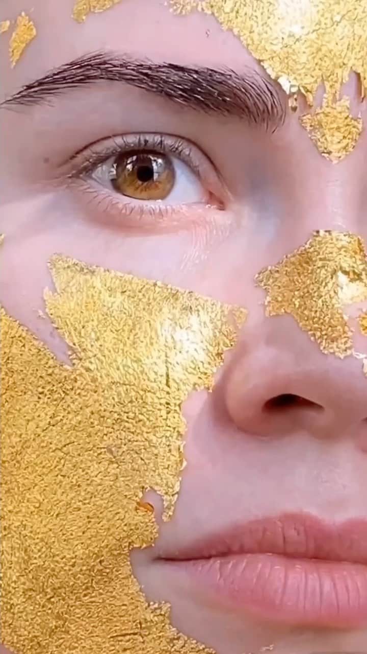 クリスタ・B・アレンのインスタグラム：「a treat ✨」