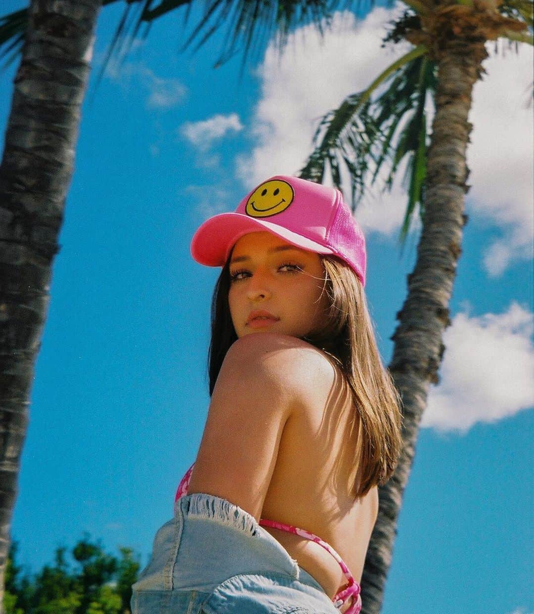 テイラー・グラブスのインスタグラム：「sorry... im obsessed with this shoot🥺」