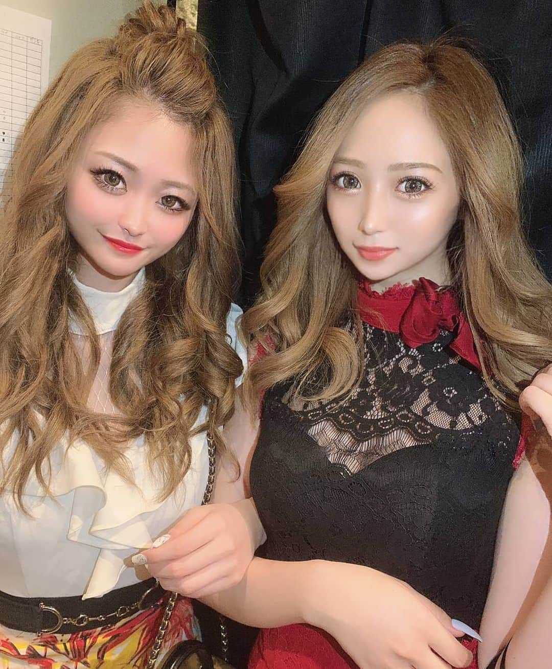 氷のんのインスタグラム：「れあぴちゃん🧡  .  @reachamaa   .  いっつものりのりでエネルギッシュマン😂💪  .  @hayato_1025 カメラマンしっかり光もありがと😂  .  iPhoneのカメラは素晴らしいね😌わしもはよかえたい😌  .  #名古屋#錦#福岡#中洲#🐶#れあちゃん#グラマラス#GLAMOROUS#👧#はっぴーたん」