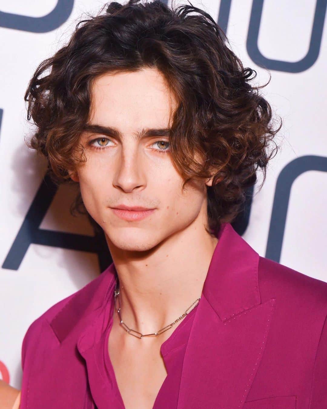 Teen Vogueさんのインスタグラム写真 - (Teen VogueInstagram)「In an interesting twist of fate, Timothée Chalamet is reportedly starring in a coming-of-age movie about... cannibalism! Find out more about the news (and the #CMBYN reunion) at the link in bio.」1月30日 6時16分 - teenvogue