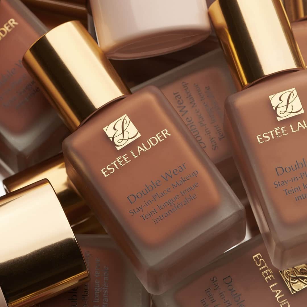 エスティローダーのインスタグラム：「Looking for a #foundation that flatters? Look no further – #DoubleWear is here! 🌟 We’ve made it easy to find your perfect shade of our number one foundation with our iMatch™ Virtual Shade Expert. Tap the link in our bio to discover your ideal match in our 24-hour long-wear, waterproof matte #DoubleWear Stay-in-Place Makeup! #WearConfidence」