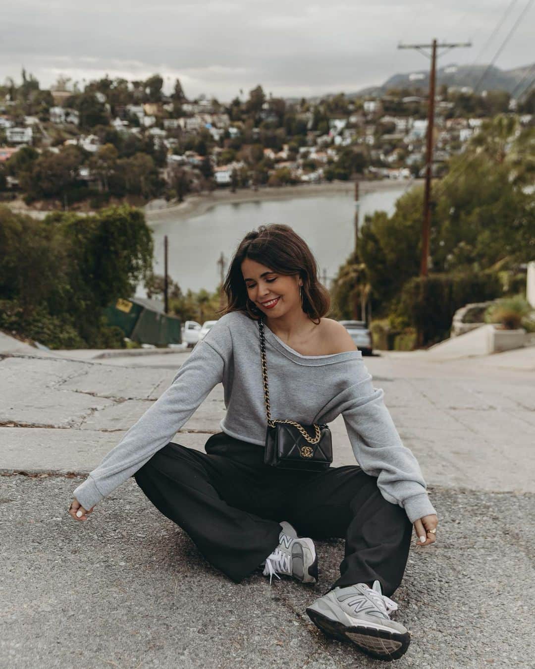 Collage Vintageのインスタグラム：「Walking up and down the Silver Lake Hills is my daily cardio with a bonus reward, I enjoy beautiful views! @alo」