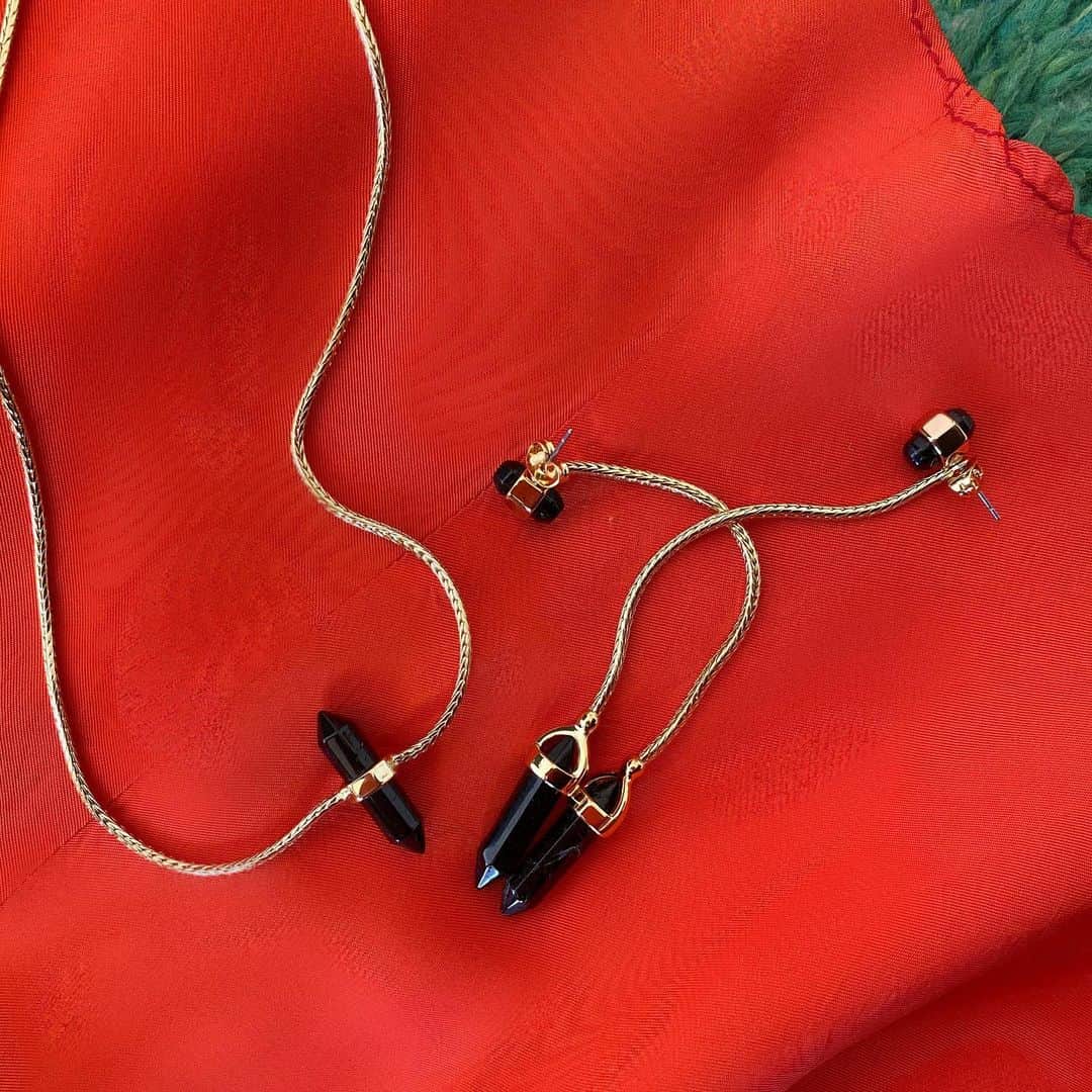ウィンターケイトのインスタグラム：「Our Classic Black Tourmaline styles🖤 Tap to Shop!」