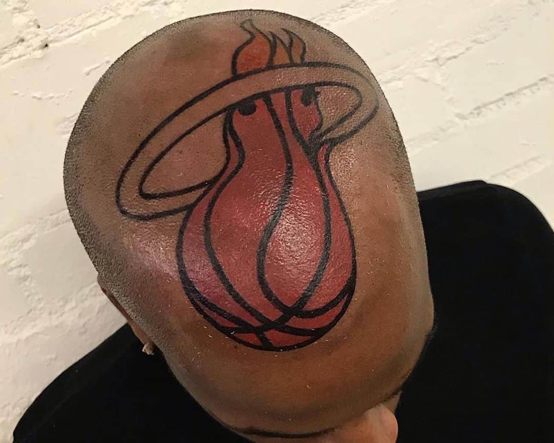 Miami HEATさんのインスタグラム写真 - (Miami HEATInstagram)「Whose head is this and what are the plans for his next HEAT tattoo? 👀 Meet this superfan right now at HEAT.com/BeyondTheHardwood⁣」1月30日 7時16分 - miamiheat