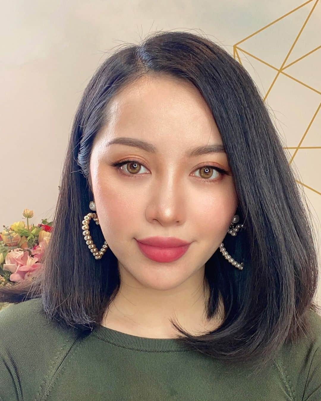 ミシェル・ファンさんのインスタグラム写真 - (ミシェル・ファンInstagram)「I turned on the camera for my calls today」1月30日 7時30分 - michellephan