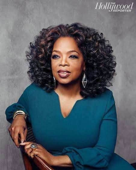 ヴィオラ・デイヴィスさんのインスタグラム写真 - (ヴィオラ・デイヴィスInstagram)「Happy bornday @Oprah!! I love you so much sis! May you have a blessed day 💛💛💛 📷@hollywoodreporter」1月30日 7時29分 - violadavis