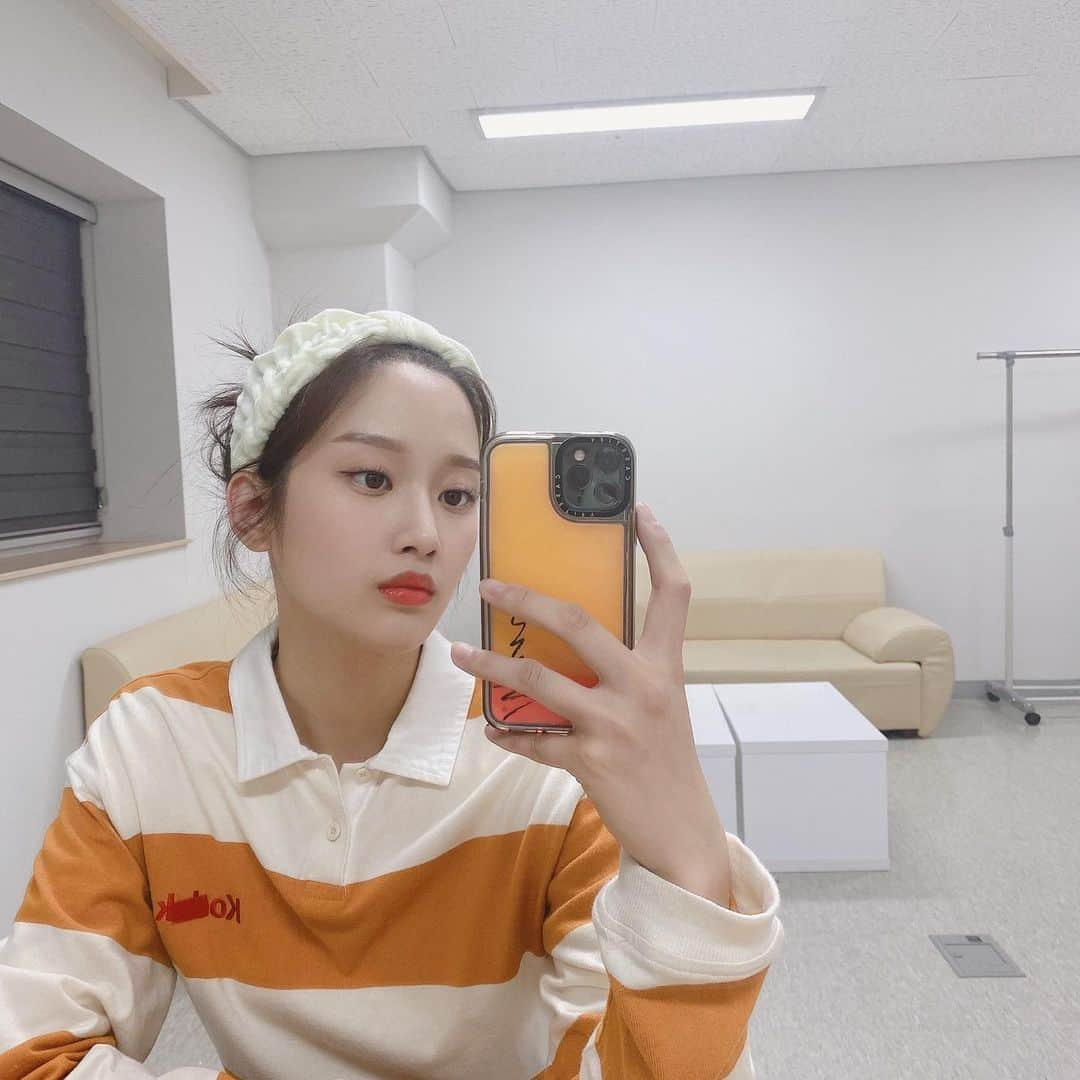 ムン・ガヨンさんのインスタグラム写真 - (ムン・ガヨンInstagram)「🙋‍♀️🙋‍♀️#컬러그램」1月30日 9時05分 - m_kayoung