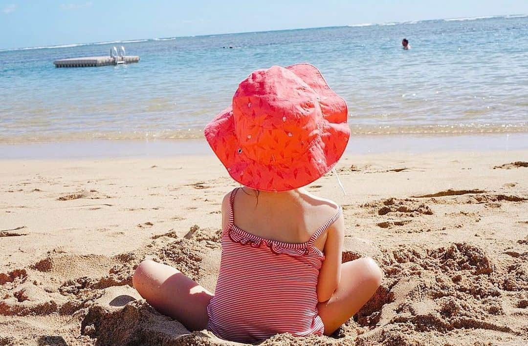 エザキヨシタカさんのインスタグラム写真 - (エザキヨシタカInstagram)「またこんな海🏖に早く家族で行きたいな、、、 ・ gricoのみんなでも行きたい。 ・ スタッフと気兼ねなくご飯に行きたい。 ・ エザキヨシタカ心の声。 ・ はよ終われコロナ。 ・ #海　#海外 #行きたい　#日本人 #美容師　#clubhouse #好きそう　#まだ怖い #笑 #僕 #リアル　#好き #家族　#海 #行きたい」1月30日 9時15分 - grico0221