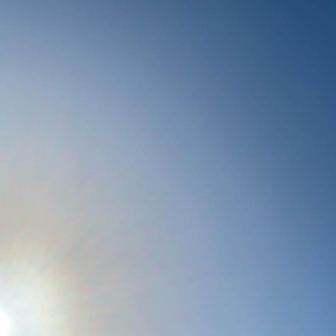 竹井亮介のインスタグラム：「2021年1月30日。 快晴。 #空」