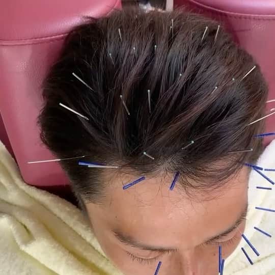 福田周平のインスタグラム：「キャンプ前のコンディショニングで力君のところに行ってきました。  とてもリフレッシュできました。  宮崎キャンプ頑張ってきます！  #治療院力 #鍼灸」