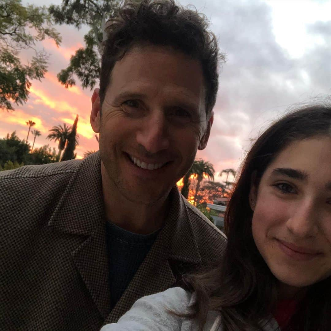 マーク・フォイアスタインさんのインスタグラム写真 - (マーク・フォイアスタインInstagram)「Enjoying the beautiful LA sunset with my daughter!」1月30日 10時26分 - markfeuerstein