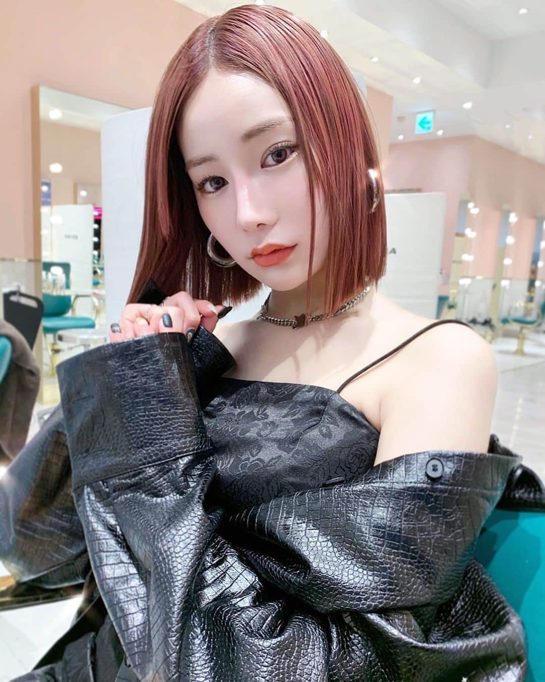 原涼香のインスタグラム：「𝙨𝙡𝙞𝙢 𝙨𝙩𝙧𝙖𝙞𝙜𝙝𝙩 𝙗𝙤𝙗 🤍 網紅ちゃん🇨🇳のようなコンパクトなbob🦋 ㅤㅤㅤㅤㅤㅤㅤㅤㅤㅤㅤㅤㅤ リサちゃんありがとう❤︎ ㅤㅤㅤㅤㅤㅤㅤㅤㅤㅤㅤㅤㅤ」
