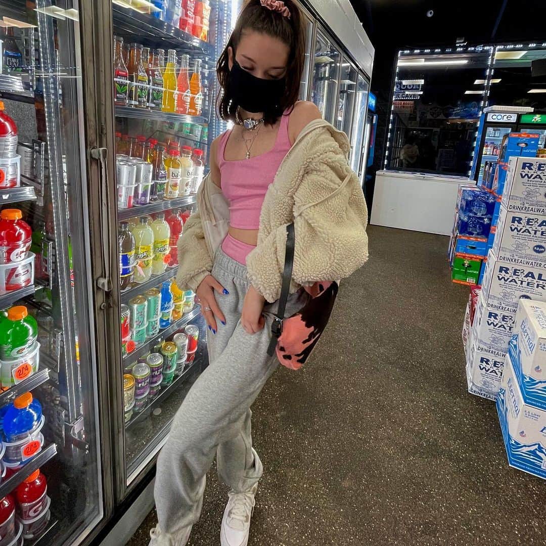 アマンダ・スティールのインスタグラム：「masked up shawtyyyy @alo」