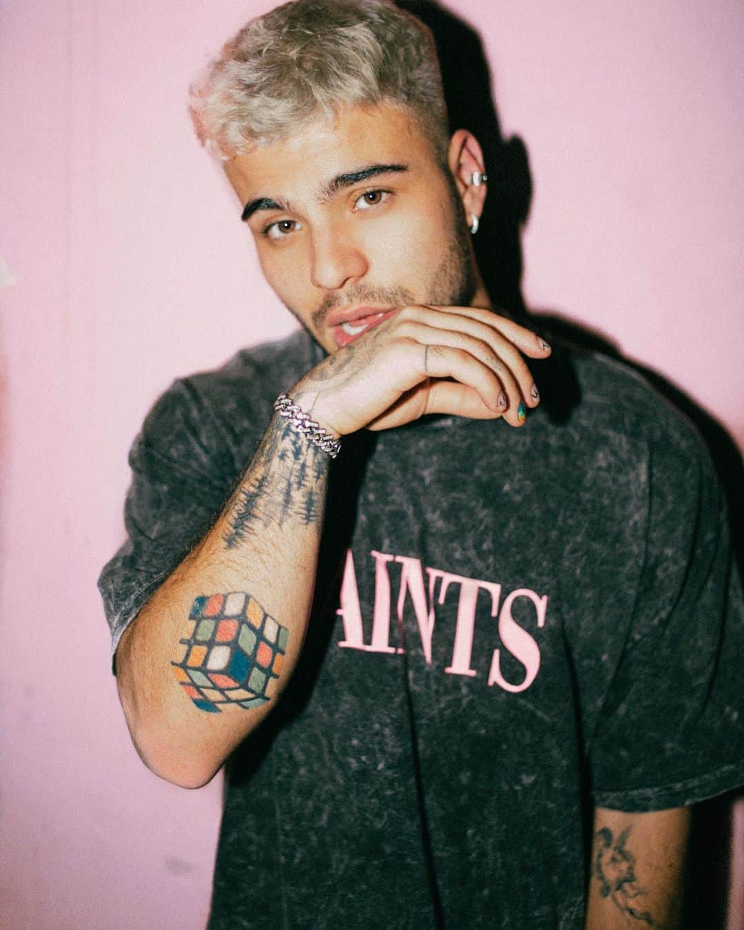 Sebastián Villalobosのインスタグラム：「te extraño 👅」